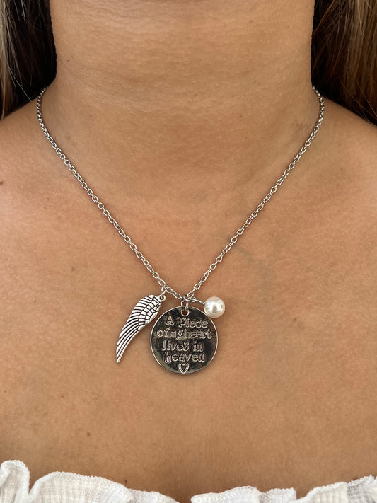 New fashion round wings pendant necklace A piece of my heart in heaven necklace